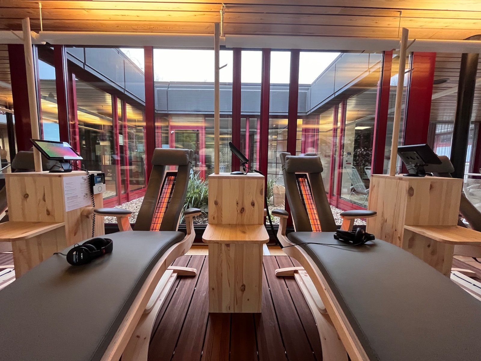 Hotel Infrared Loungers